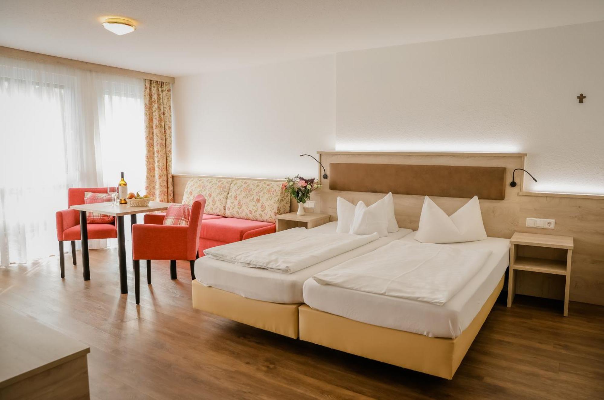 Landhotel Schellenberg Uberlingen Bagian luar foto