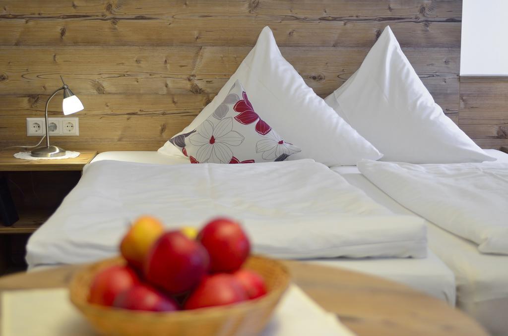 Landhotel Schellenberg Uberlingen Bagian luar foto